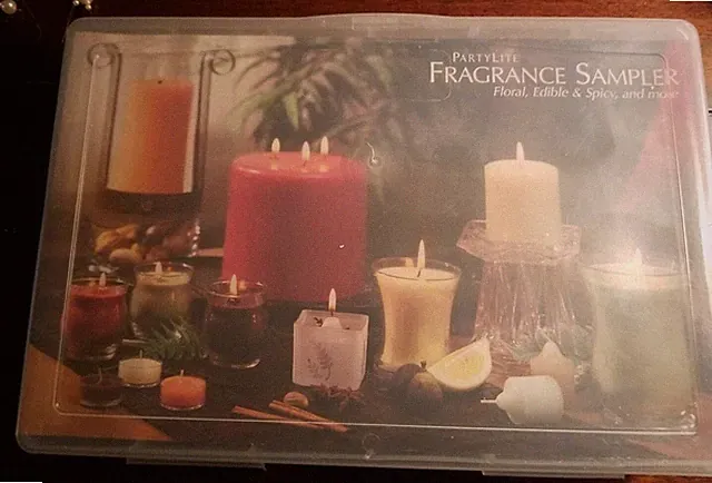 Partylite Fragrance Sampler Floral Edible & Spicy - 18 Scents/Votives - NEW