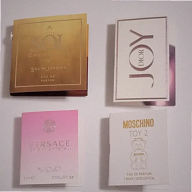 Women's 4 Piece Perfume Sampler